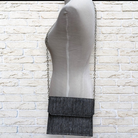 Black Chain Shoulder Dress Handbag - Picture 5 of 7